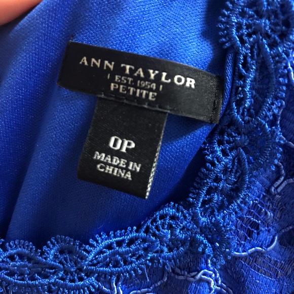 Ann Taylor royal blue lace dress size 0 petite - Picture 2 of 2